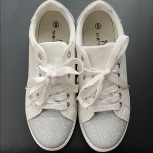 White & silver ninety union sneakers